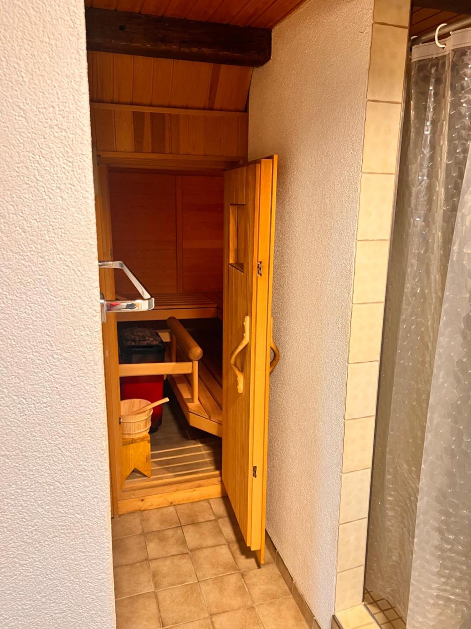 Blue Sky Apartments 格申恩 外观 照片