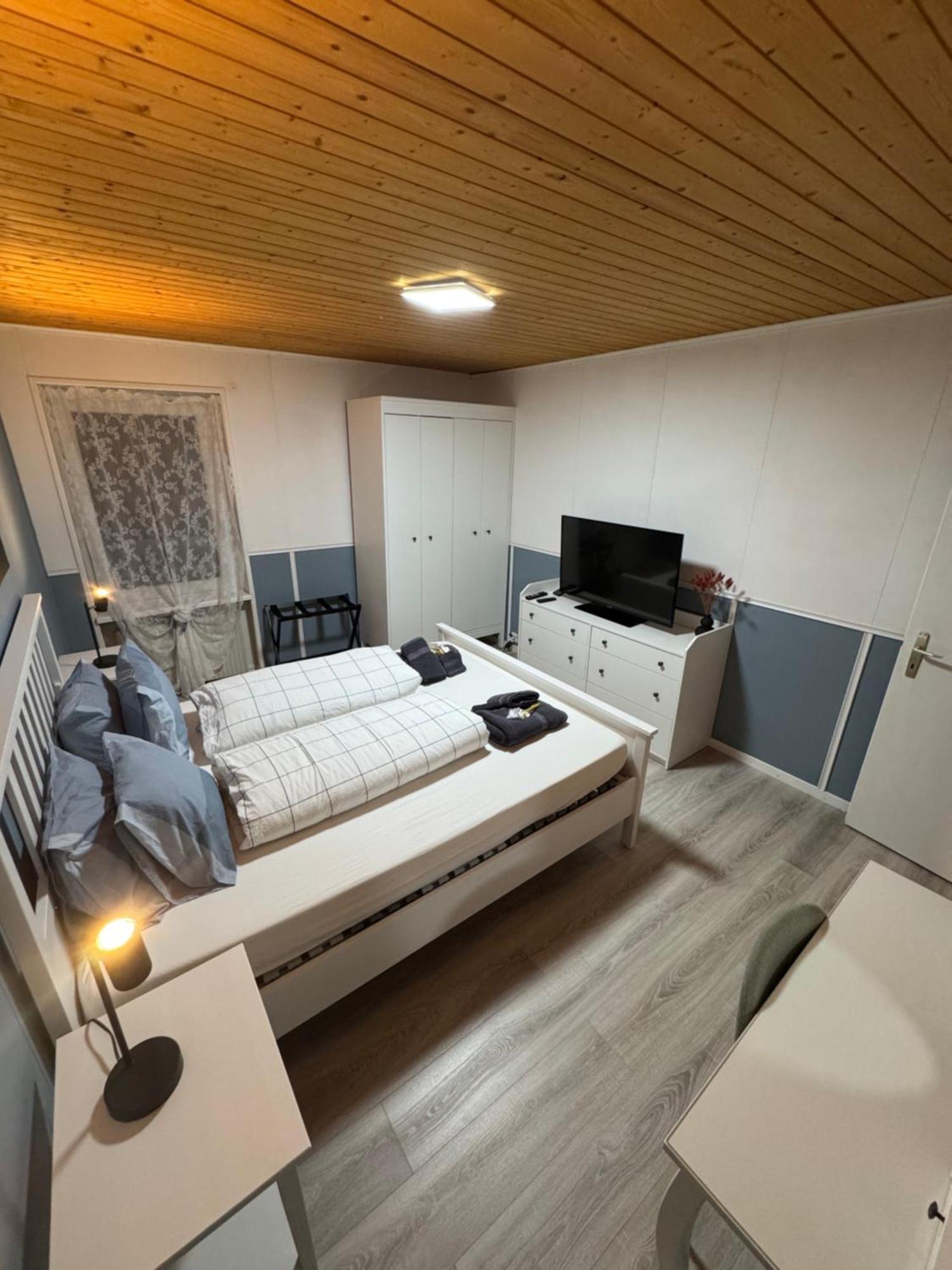 Blue Sky Apartments 格申恩 外观 照片
